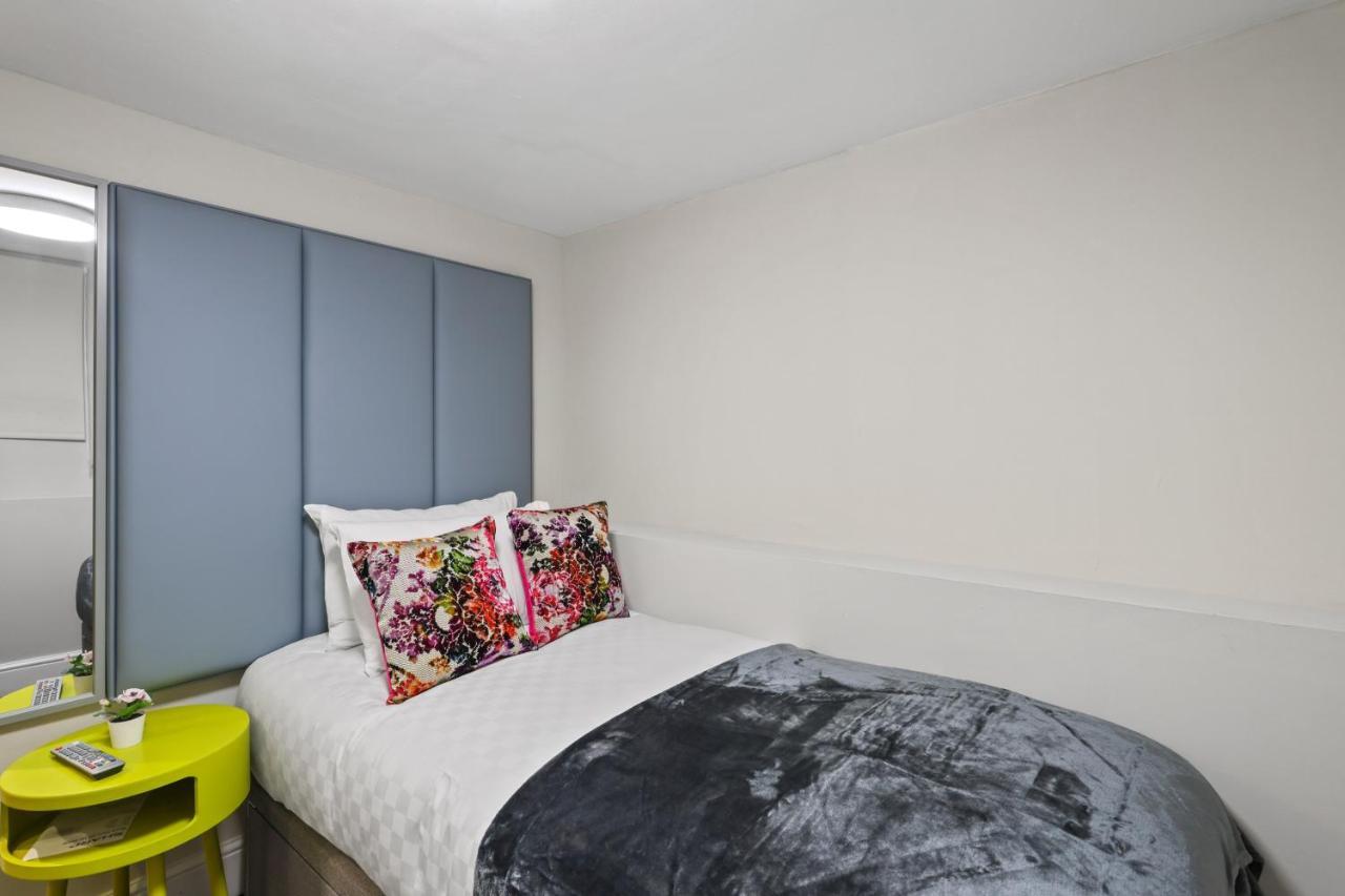 Unique Single Occupancy Studio ลอนดอน ภายนอก รูปภาพ